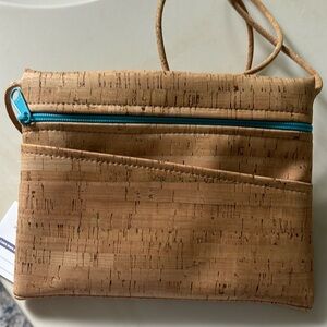 Lively Cross Body Bag Cork Fabric ecofriendly